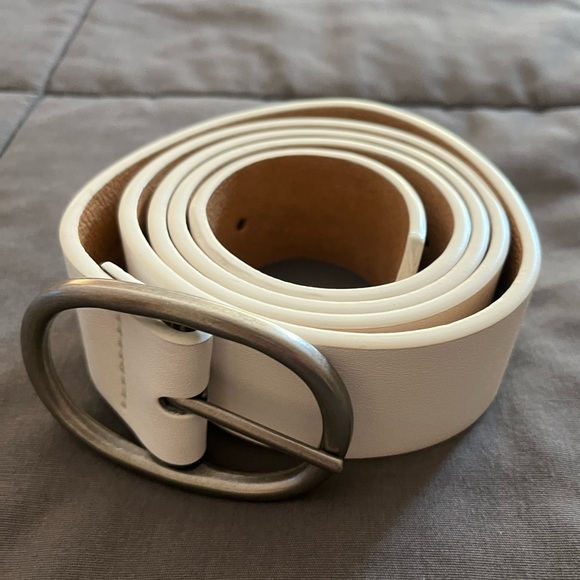 Other - Unisex White Leather Belt with Silver